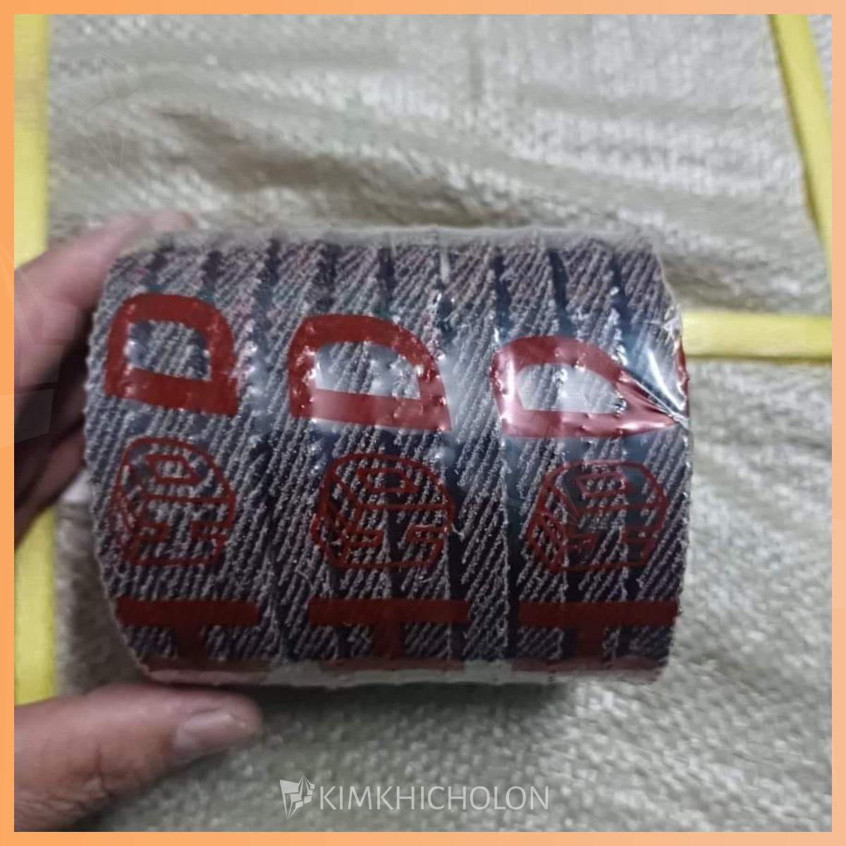 1 lốc nhám xếp hd